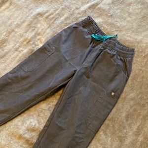 FIGS size small high waisted yola skinny scrub pants